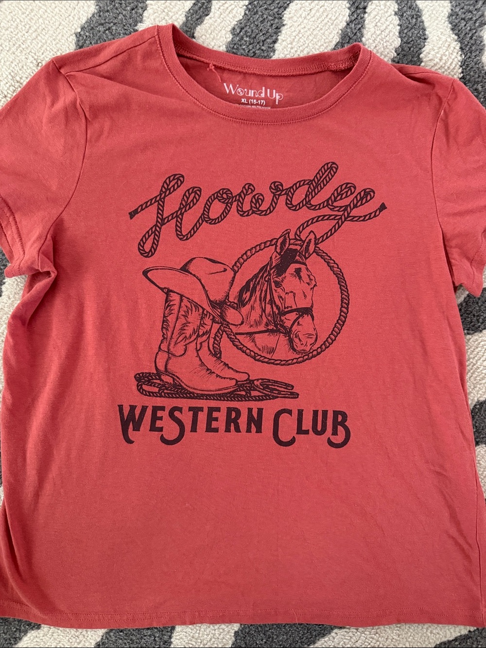 Wound Up Coral Short-Sleeve Western Graphic Tee